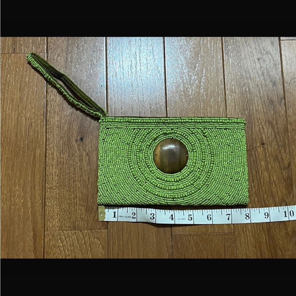 Beaded Green Wristlet Clutch with Wooden Accent - Picture 3 of 6